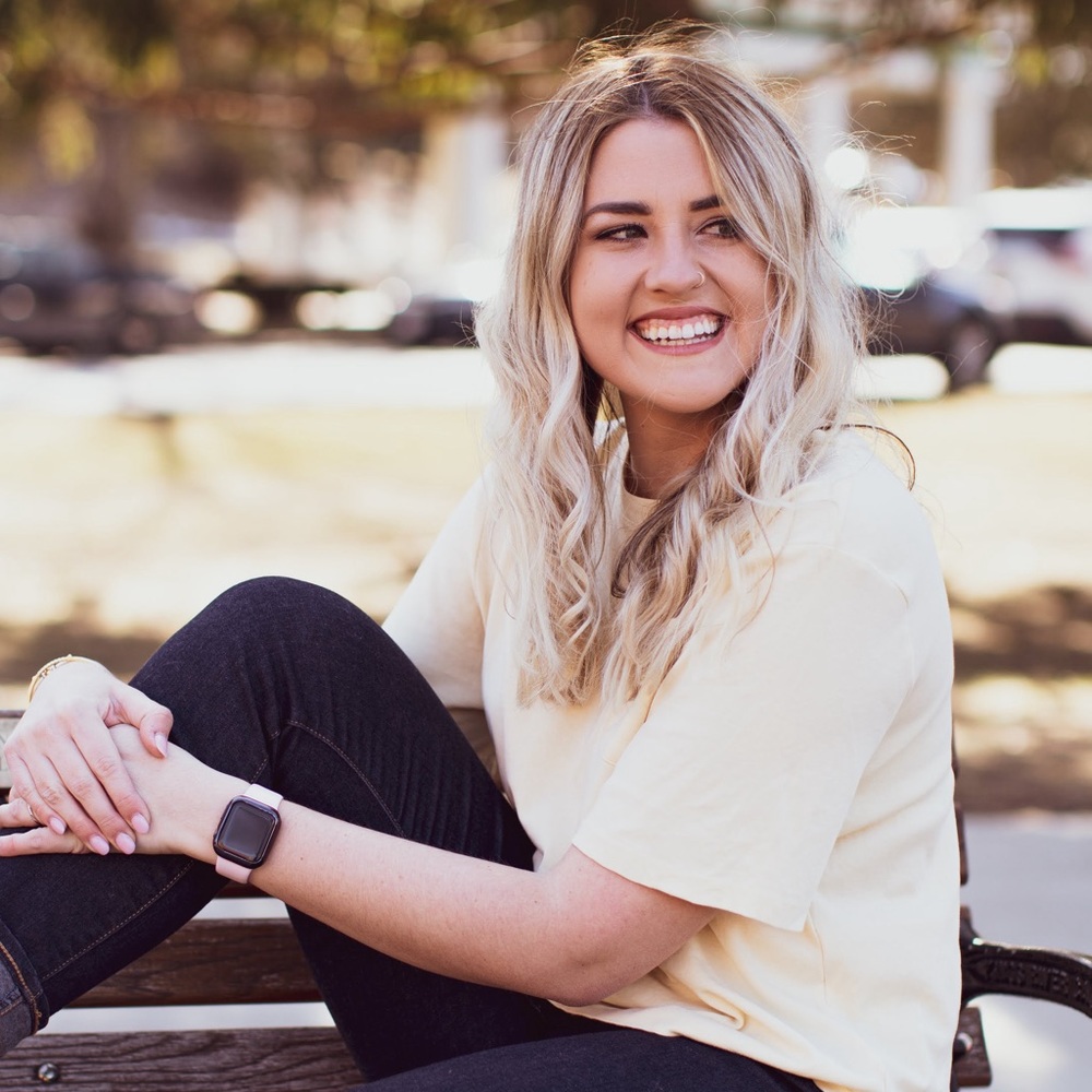 Meet your Posher, Emily